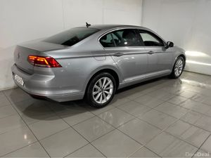 Volkswagen Passat BUSINESS 2.0 TDI MANUAL 6SPEED F - Image 3