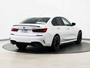*55* 2021 BMW 3-Series 2.0 M-SPORT HYBRID AUTO - Image 4