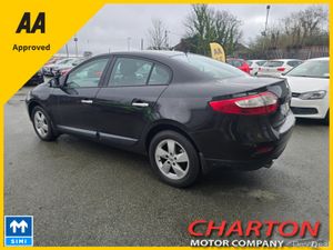 Renault Fluence 1.5 DCI 90 DYNAMIQUE 4 4DR - Image 2