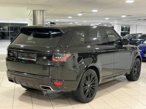 Land Rover Range Rover Sport 3.0 SDV6 HSE DYNAMIC - Image 3