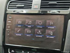Volkswagen Golf TSI COMFORT LINE TECH EDITION Low - Image 2