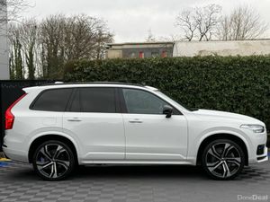 Volvo XC90 R-DESIGN PRO T8 2.0 AWD HYBRID ** HUGE - Image 4