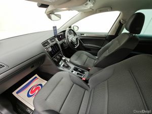 Volkswagen Golf 2.0 TDI Automatic - Image 2
