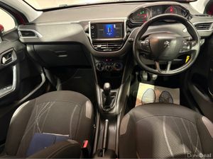 Peugeot 208 ACTIVE 1.4 HDI 4DR - Image 4