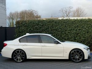 BMW 3-Series 330e M-SPORT COMPETITION 2.0 HYBRID / - Image 2