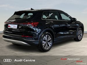 Audi Q4 e-tron 45 Sport Price new was € 59,980 - Image 4