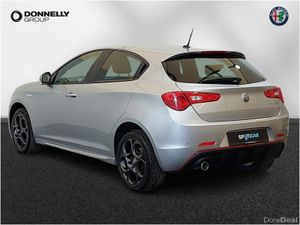 Alfa Romeo Giulietta Hatchback Sport - Image 2