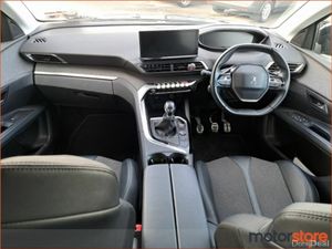 Peugeot 5008 1.2 PureTech 130bhp Allure - Image 4