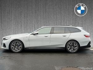BMW 5-Series 530e M Sport Touring - Image 4