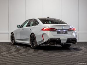 2025 BMW M5 (G90) - Image 4