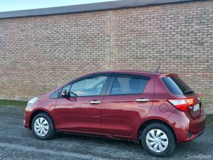 Toyota Yaris AUTOMATIC LOW KMS FINANCE AVAILABLE - Image 2