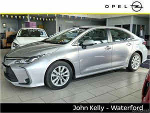 Toyota Corolla 1.8 Hybrid Luna Saloon - Image 4