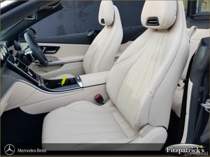 Mercedes-Benz CLE 220d AMG Cabrio - Image 4