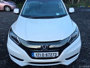 Honda Vezel (HRV) Hybrid Automatic - Image 4