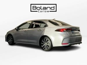 Toyota Corolla 1.8 HYBRID LUNA SPORT *JUST LANDED* - Image 4