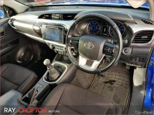 Toyota Hilux HILUX 2.4 D4D INVINCIBLE 4WD - Image 2