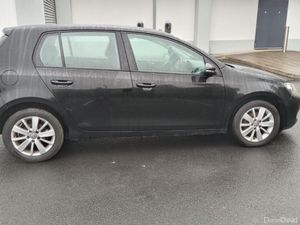 VOLKSWAGEN GOLF 2012 / 1.6 DIESEL / MANUAL - Image 4