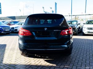 BMW 2 SERIES 2.0 HYBRID ESTATE 5DR AUTOMATIC - Image 4