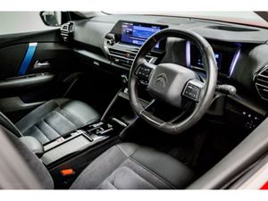 Citroen C4 ë-SHINE PLUS 50kWh Auto 136HP - Image 2