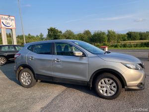Nissan Qashqai 1.5 DCi XE IRISH FSH 152 - Image 2