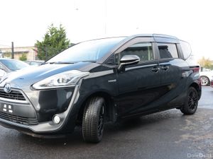 TOYOTA SIENTA 2017 BLACK HYBRID 7 SEATER - Image 2