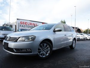 VOLKSWAGON PASSAT 2013 SILVER - Image 2
