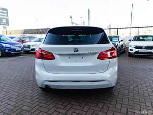 225XE HYBRID ESTATE 5DR AUTOMATIC - Image 4