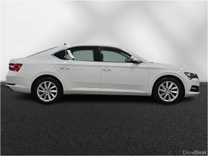 Skoda SUPERB Diesel Hatchback SE Technology - Image 4