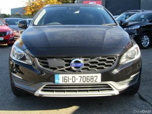 Volvo V60 CROSS COUNTRY 5DR Auto - Image 3