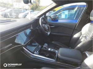 Audi Q7 Diesel Estate Black Edition - Image 3