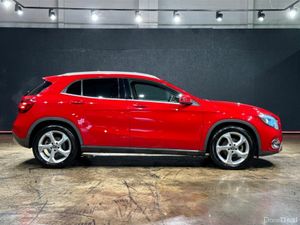 Mercedes-Benz GLA 1.6 AUTOMATIC - REVERSE CAMERA - - Image 2