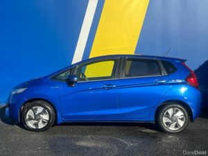 Honda Fit F-PACKAGE 1.5 HYBRID // 2 YEAR NCT // MU - Image 3