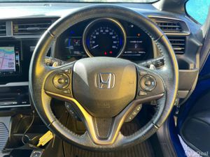 Honda Fit SENSING 1.5 HYBRID // DIAMOND CUT ALLOYS - Image 4