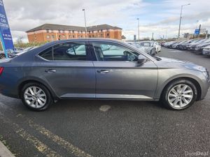 SKODA SUPERB 2.0TDI AMBITION 150BHP - Image 4