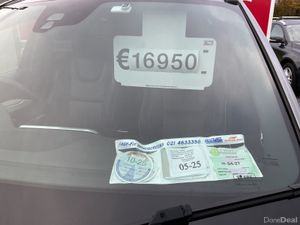 VOLVO XC60 2.0 R DESIGN 190 BHP 1 OWNER - Image 4