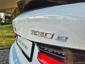 BMW 330e M-SPORT M-PERFORMANCE AUTO - Image 4