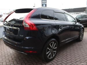 2.0D4 CLASSIC LUXURY EDITION 5DR ESTATE AUTO // PA - Image 4