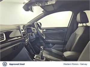 Volkswagen T-Roc 1.0 TSI 110HP R-Line -  Excellent - Image 4