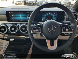 Mercedes-Benz CLA CLA200d Coup A/T Progressive - Image 2