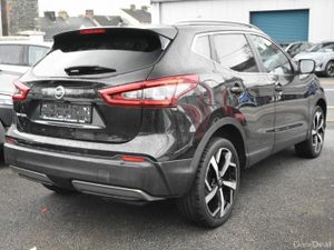 Nissan Qashqai 1.5dci Tekna with only 67000kms - Image 2