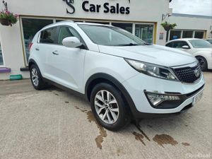 Kia Sportage 1.7D PLATINUM 2WD - Image 2