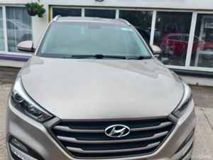 Hyundai Tucson 1.7 D Executive - Image 2