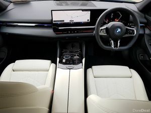 BMW 5-Series 530e M Sport - Image 4