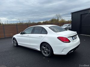 Mercedes-Benz C220d AMG Automatic 2019 - Image 3
