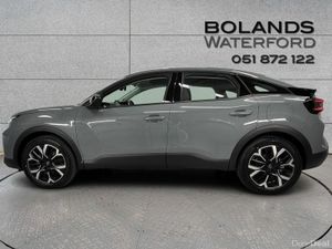 Citroen e-C4 Plus BEV 420 range 54Kwh 156HP From € - Image 4