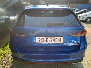 SKODA OCTAVIA 2.0 TDI 200 BHP RS DSG COMBI - Image 4