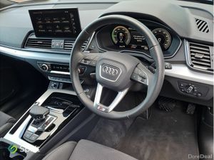 Audi Q5 S-Line Quattro 299 Quattro Hybrid - Image 4