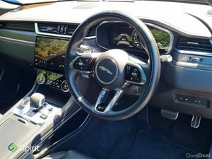 Jaguar F-Pace R-Dynamic Black Edition P400 - Image 4