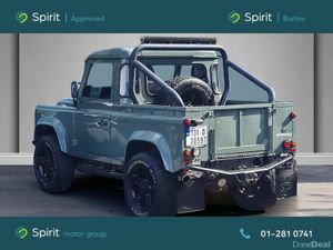 Land Rover Defender DEFENDER 90 2DR - Image 2