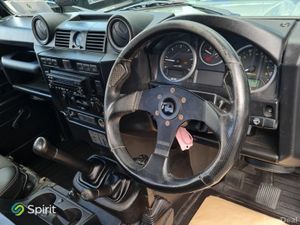 Land Rover Defender DEFENDER 90 2DR - Image 4